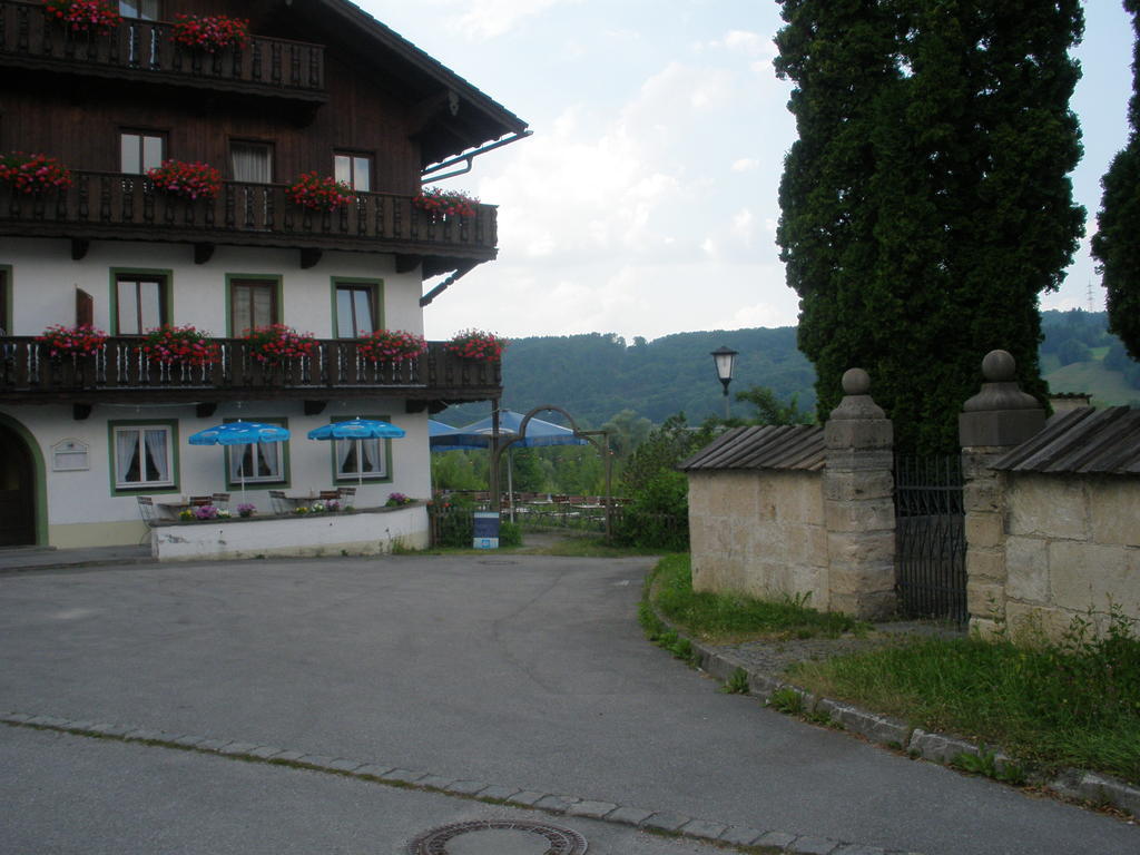 Отель Alpengasthof Zur Loisach Grossweil Экстерьер фото